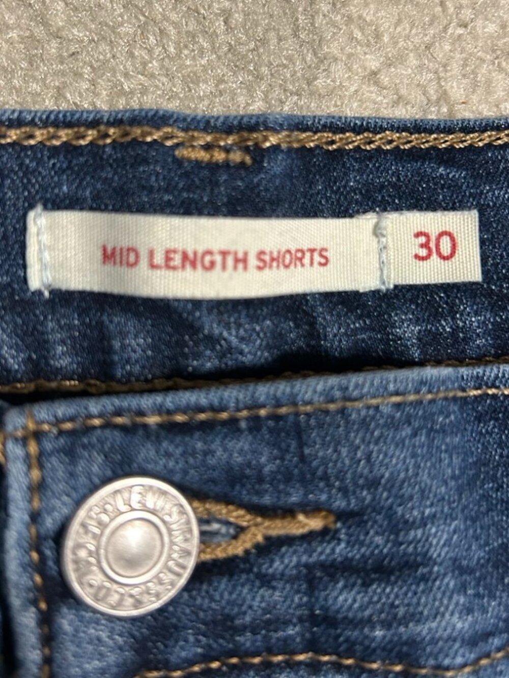 Levi's Mid Length Rolled Hem Denim Jean Shorts Women's Size 30 - Picture 7 of 9